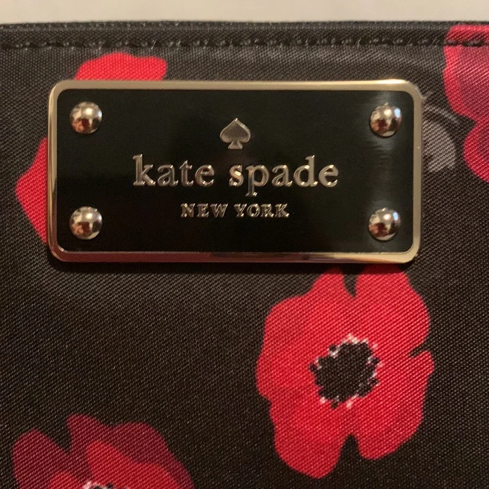 Kate Spade Black and Red Floral Wallet - Picture 3 of 8